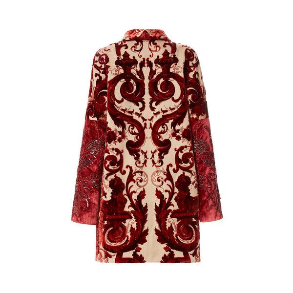 Load image into Gallery viewer, Oversized Coat In Bordeaux Grottesche Velvet With Embroidered Sleeves
