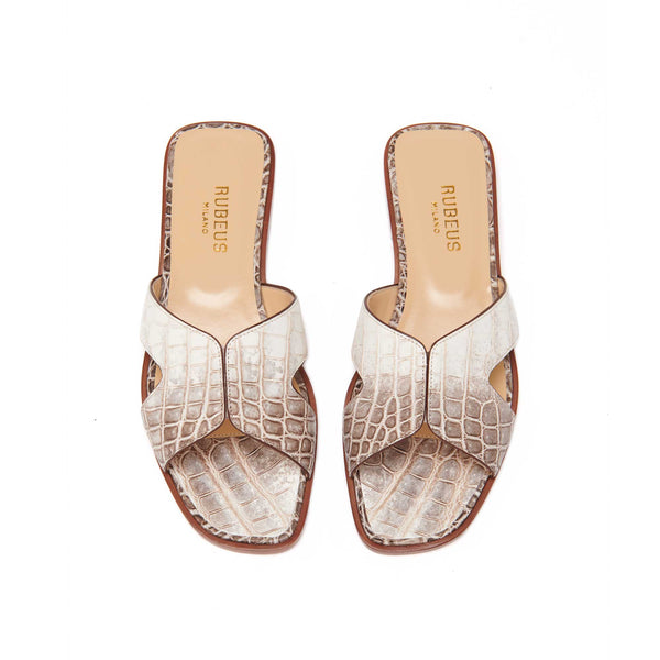 Load image into Gallery viewer, Himalaya Crocodile Butterfly Sandals
