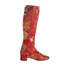 Load image into Gallery viewer, Low Heeled Boot In Birds Red Lampas
